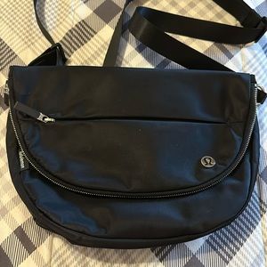 Black Lululemon crossbody